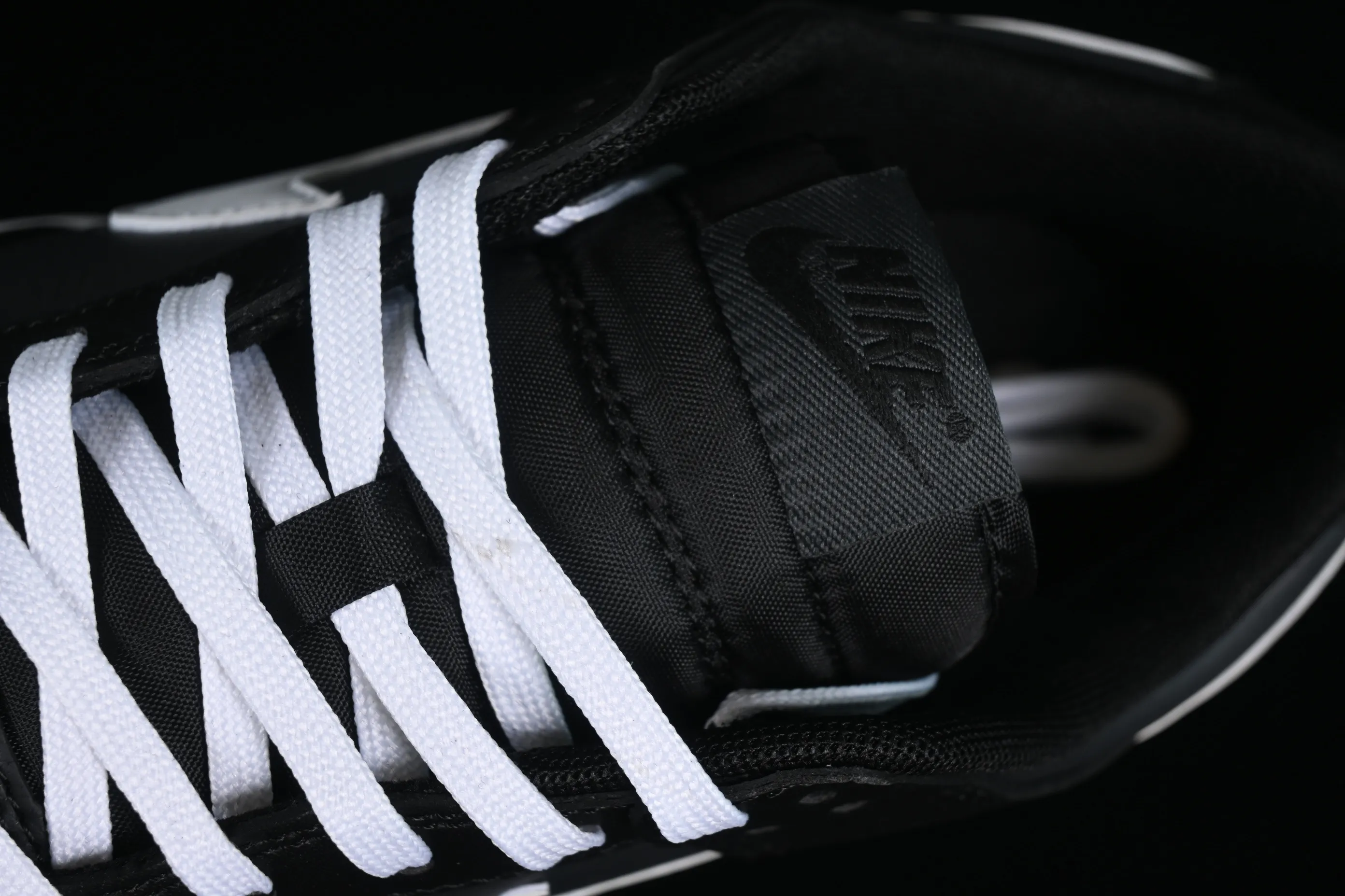 All categories Nk SB Dunk series Nk SB Dunk Low low-top sneakers Nk Dunk Low Retro pure black and white SB low-top sports and leisure sneakers DJ6188-002